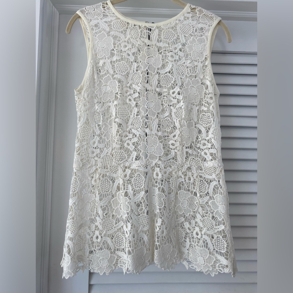 Gorgeous Lace Sleeveless Ecru CAbi Peplum Top Size S